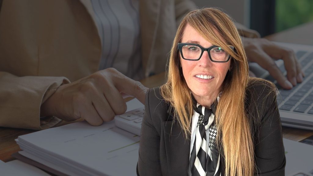 דנה גולן פמילי אופיס ופיננסים